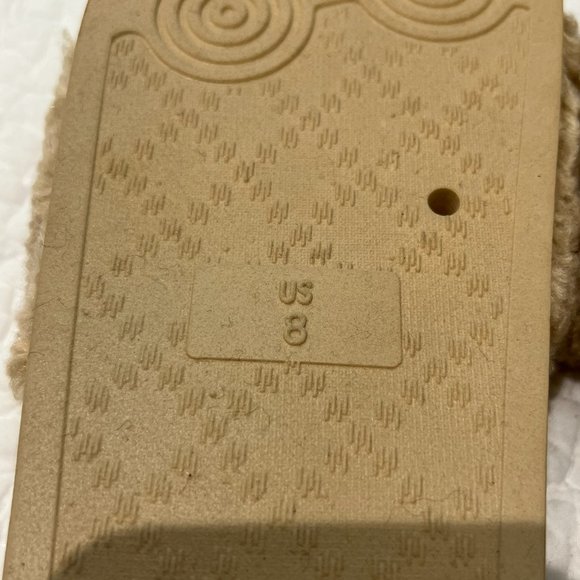 STEVE MADDEN Faux Shearling Tan Slides - Size 8 - Picture 5 of 5
